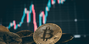 Bitcoin Eyes Parity with Gold Amidst the U.S. Navigating a Perilous Debt Conundrum